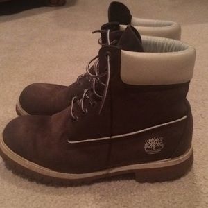 Timberland 6" Classic Brown Boot